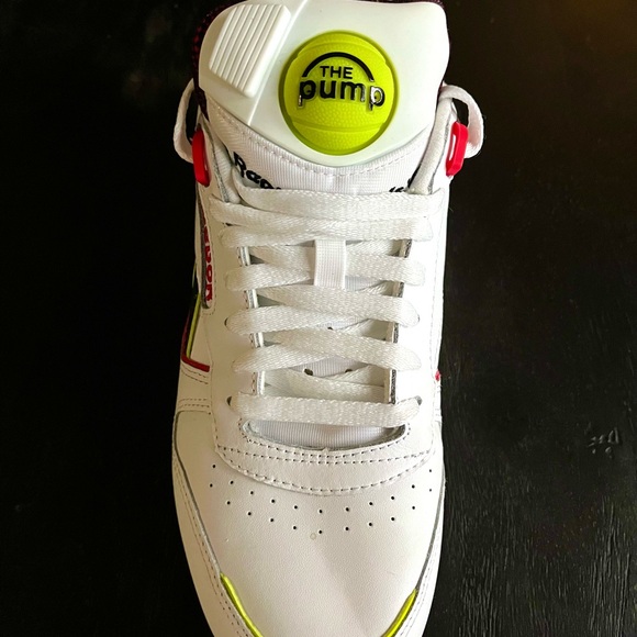 Reebok Pump Classics - Picture 2 of 3